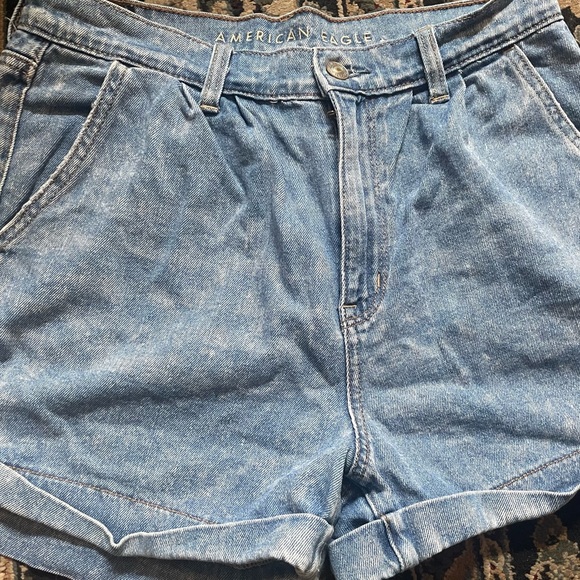 AE High Rise Mom Shorts - Picture 2 of 3